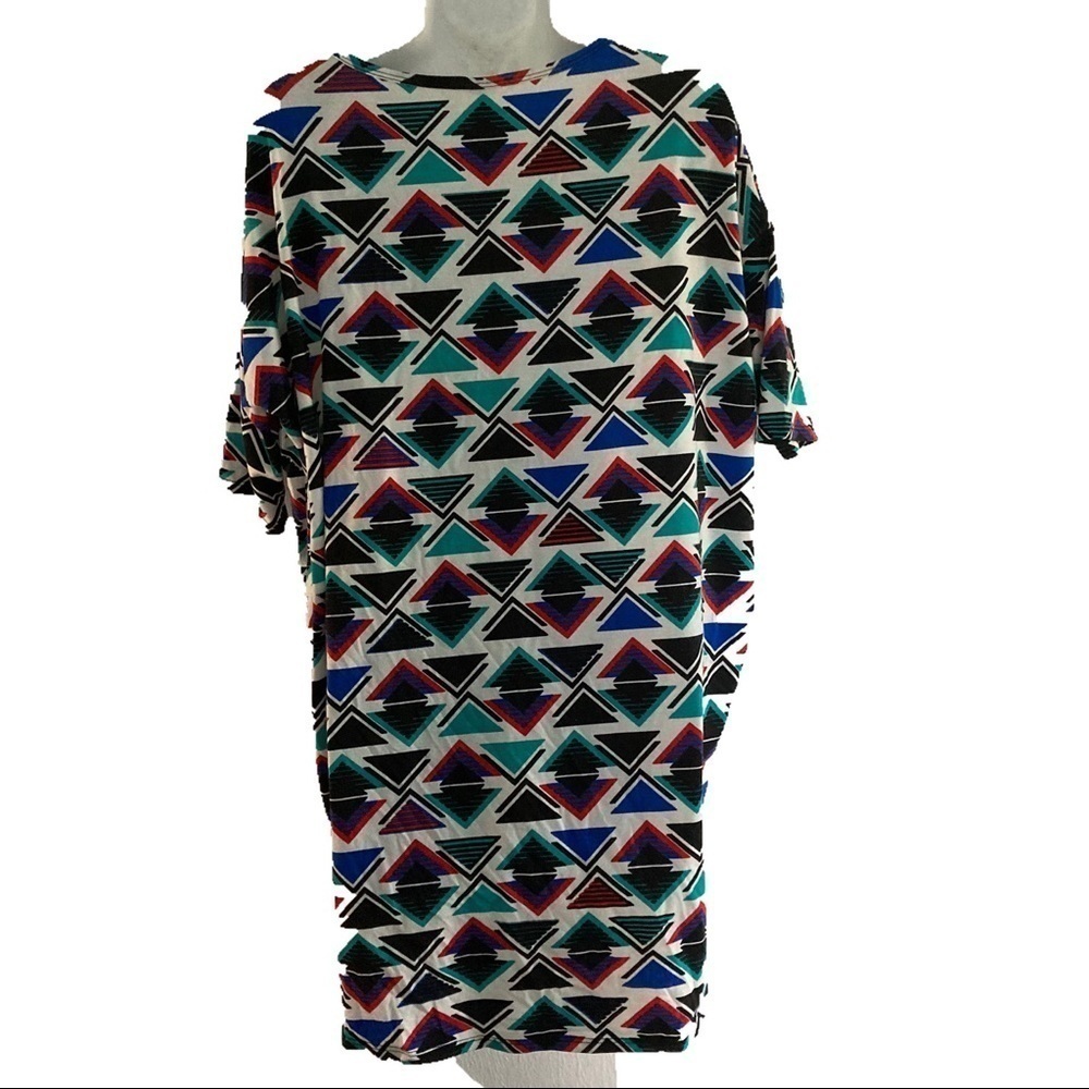 Lularoe Geometric Print Irma Knit Top White Black S - Picture 4 of 5